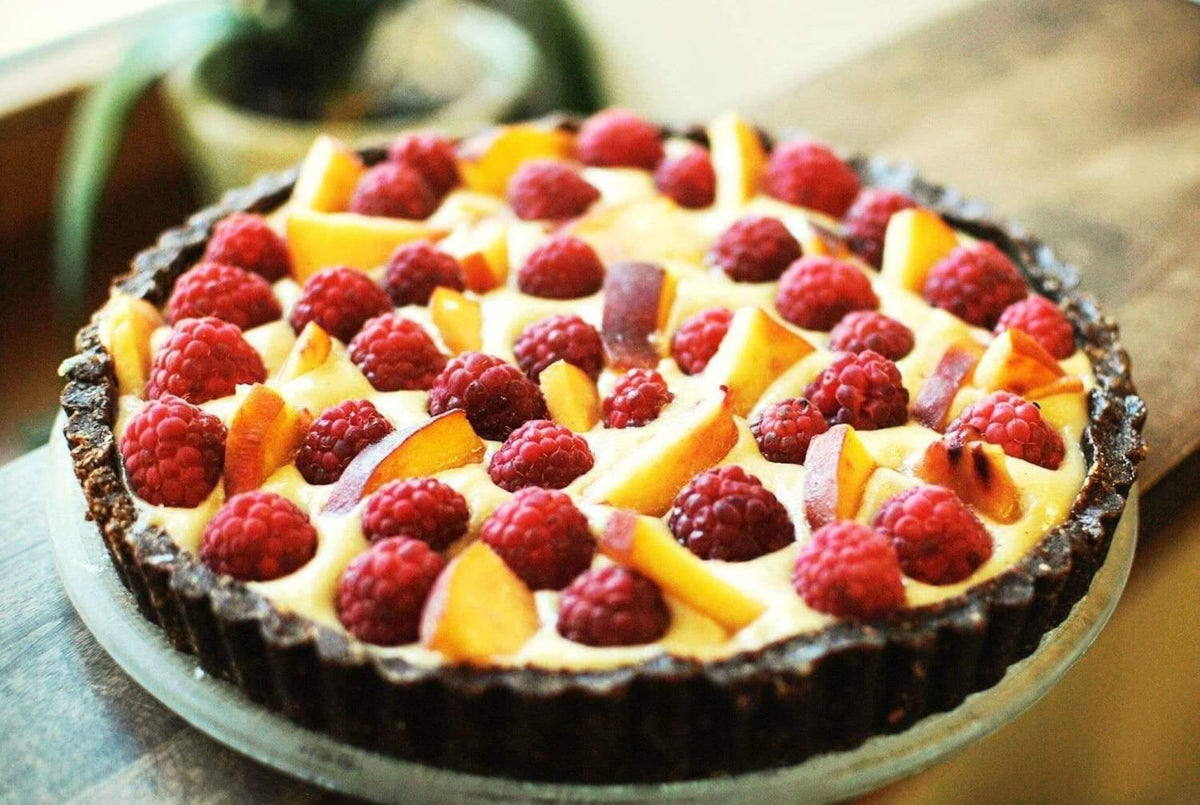 Raw tortas ''A la mascarponės sūrio su vaisiais, uogomis".