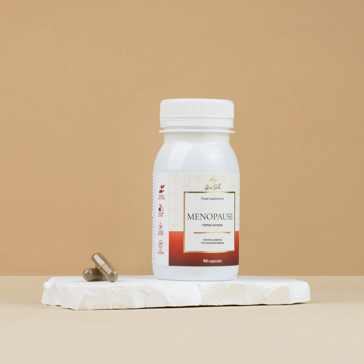 Natūralūs MENOPAUSE ingredientai: raudonasis dobilas, skaistminai ir šalavijas moterų hormonų balansui palaikyti.